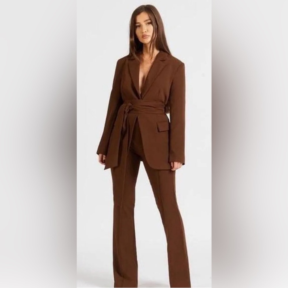 Because of Alice Classic Belt Blazer Suit (Tuxedo)